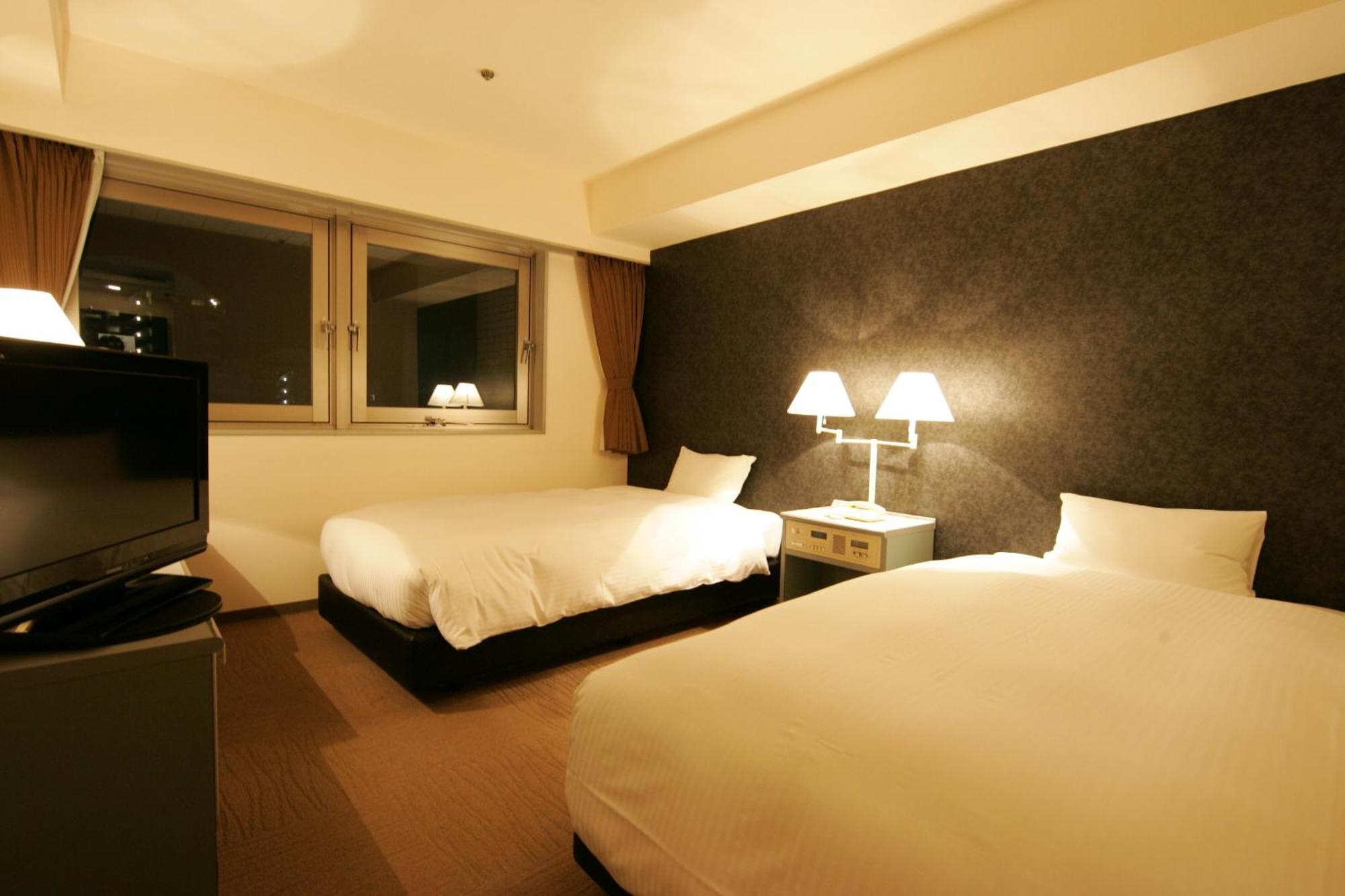 Green Rich Hotel Nishitetsu Ohashi Ekimae Fukuoka  Exterior photo